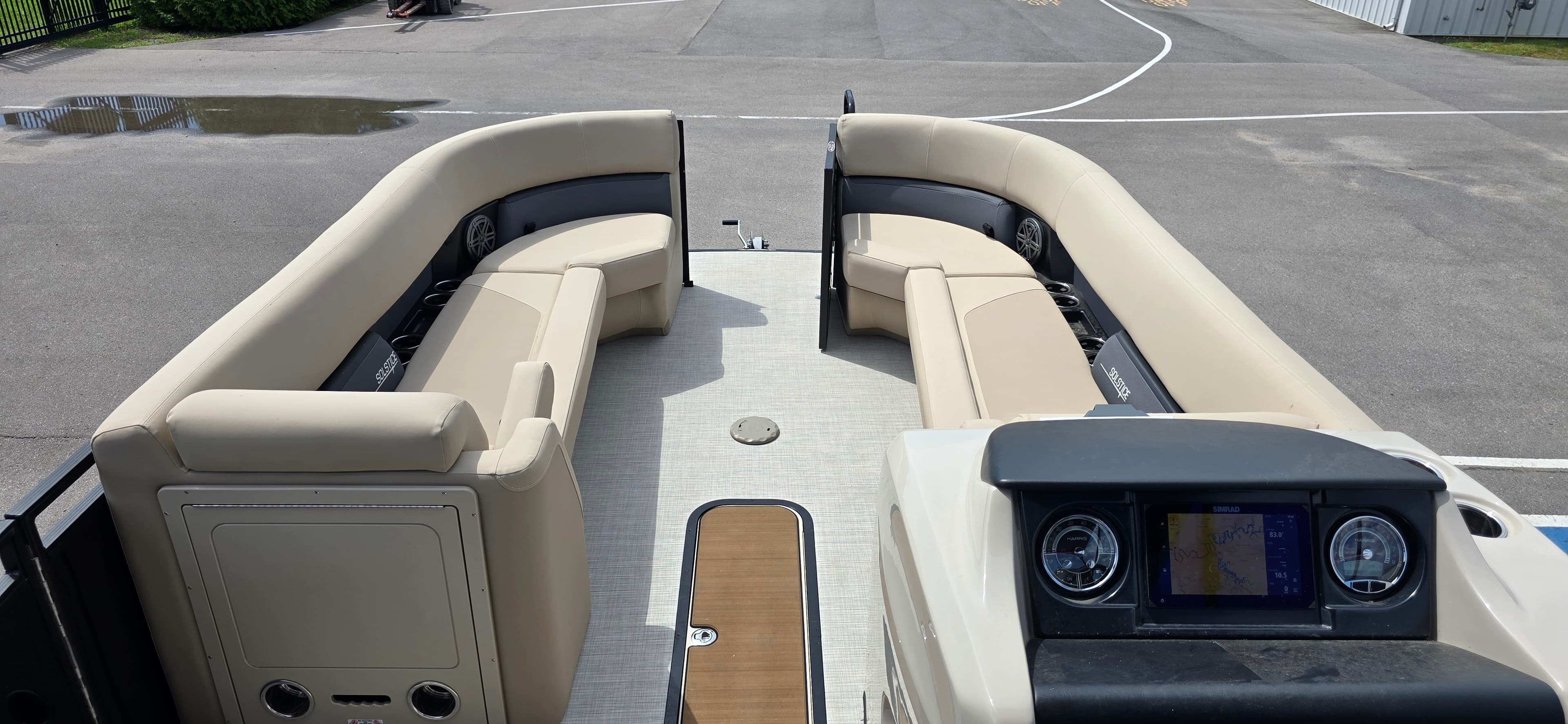 2025 Harris Solstice 250 - exterior