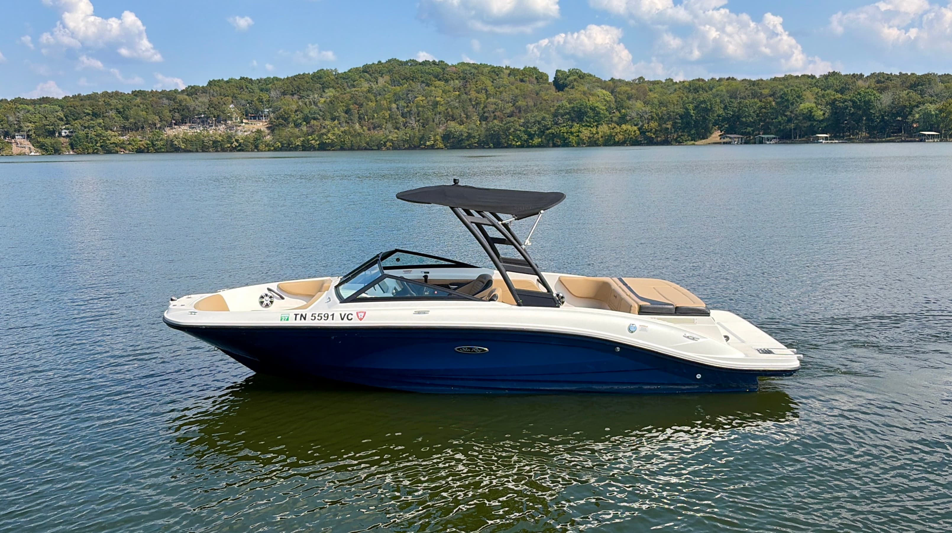2024 Sea Ray 210 SPX - exterior