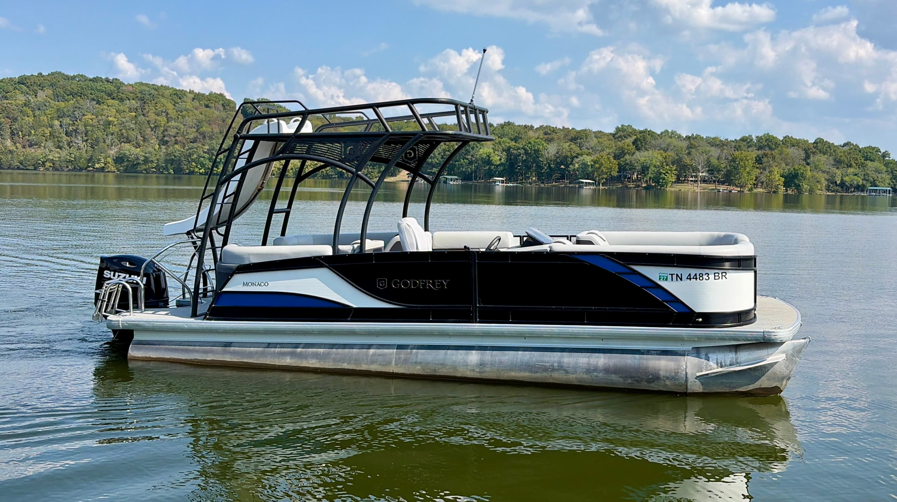 2021 Godfrey Monaco 255SD - exterior