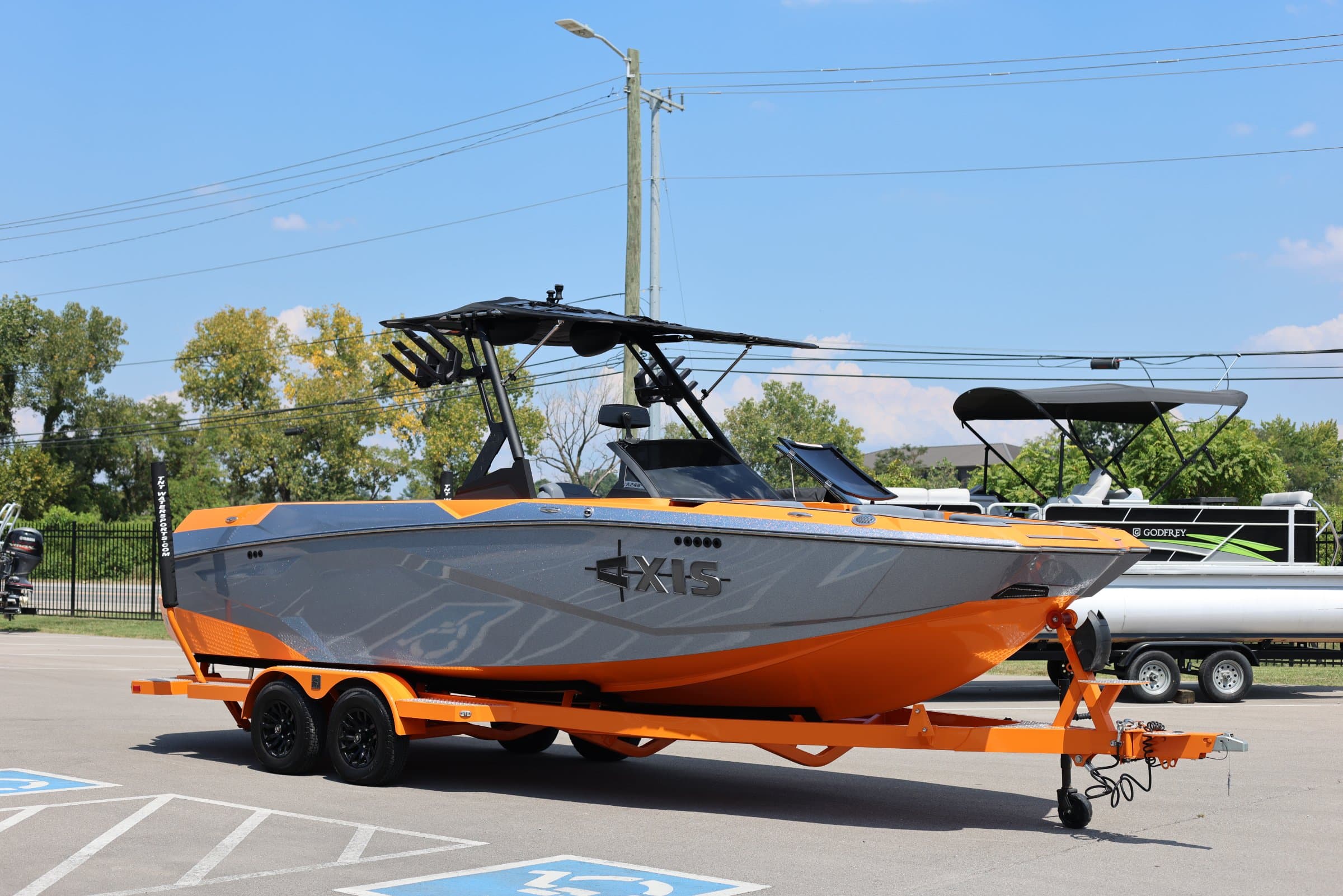 2025 Axis A245 - exterior